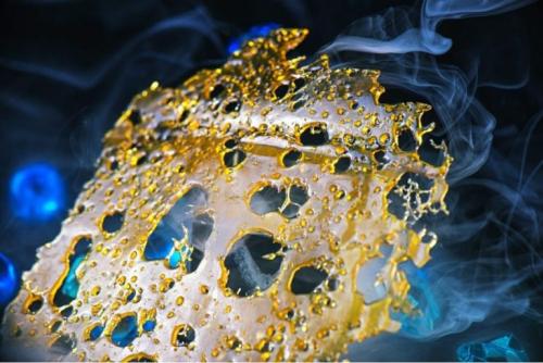 TAKING CANNABIS CONCENTRATES